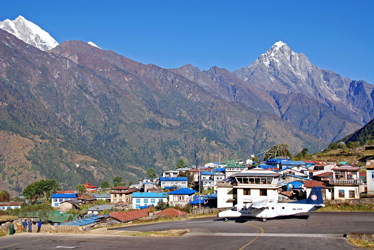 16 03 Plane Ready To Descend Lukla Airstrip With Karyolung, Lukla, And Nupla